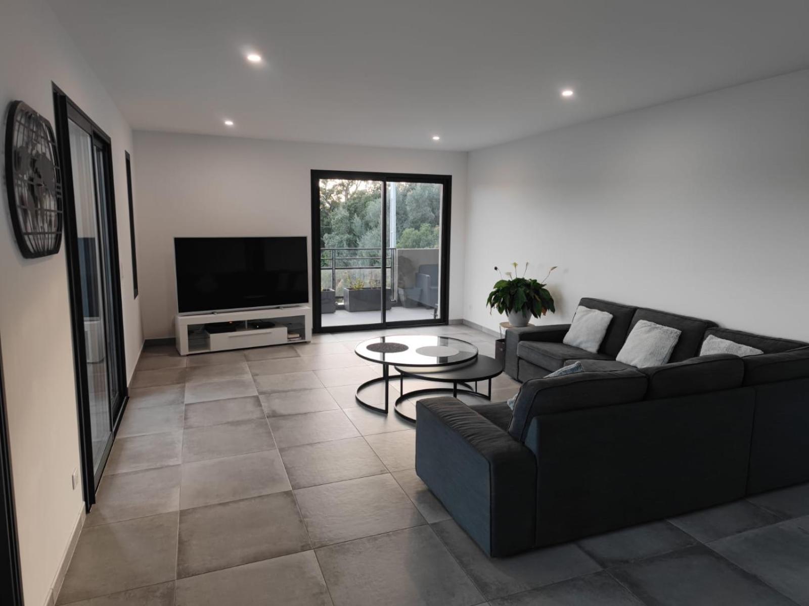 Bel Appartement Spacieux A Porto-Vecchio, 10Min A Pieds Du Centre Ville Екстериор снимка